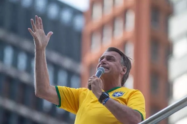 Bolsonaro faz discurso histórico em manifestação e incomoda esquerda